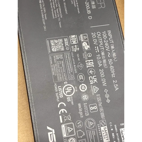 ASUS TUF F17 (FX707ZC-HX065) (Ноутбуки)(78753735)Stylus approved: Причина уцінки Ноутбук новый, распакован блок питания, царапины на блоке питания