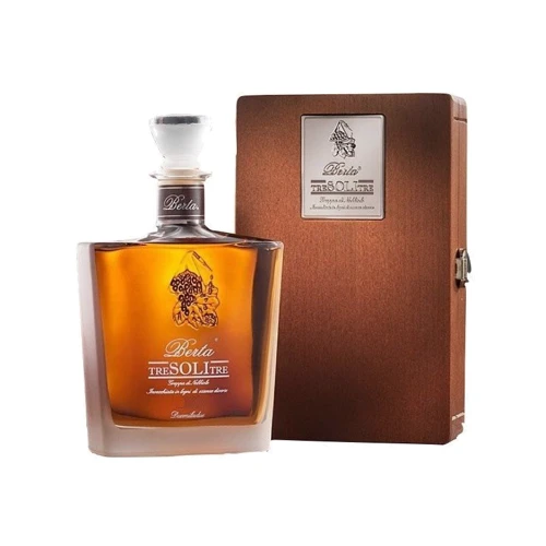 Водка Tre Soli Tre Distillerie Berta (0,7 л) (BW21342)