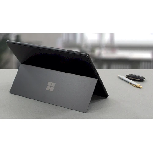 Планшет Microsoft Surface Pro 9 i5 8/512GB Win 11 Graphite (QHB-00017): Камера 10 МП + фронтальная 5 МП