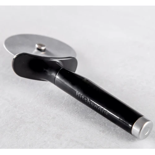 Нож для пиццы KitchenAid Classic 23 см черный (KCG113OHOBE)