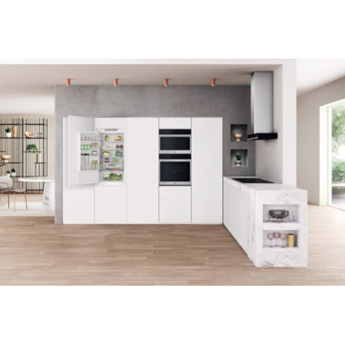 Встраиваемый холодильник Whirlpool WHC18 T322: Объем морозильной камеры, л 68