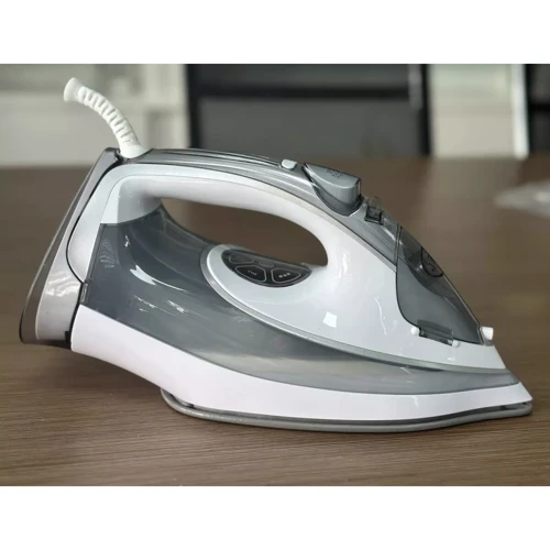 Утюг Grunhelm EI9506CD: Мощность, Вт 2500