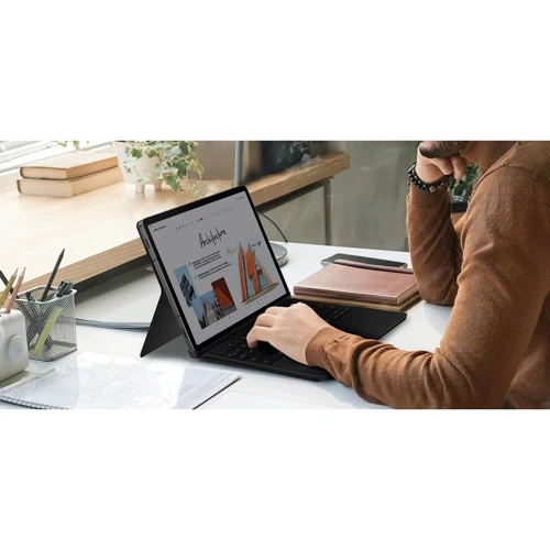 Аксессуар для планшетных ПК Samsung Book Cover Keyboard White for Samsung X520/X526 Galaxy Tab S10 FE (EF-DX725UWEGWW) фото 11