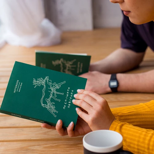 Блокнот Gifty Write&Draw Поспішати повільно: Производитель Gifty