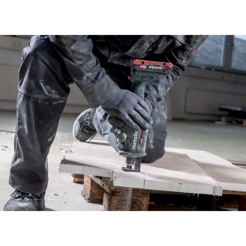 Сабельная пила Metabo SSE 18 LTX BL Compact (602366840): Скорость вращения 3000 об/мин