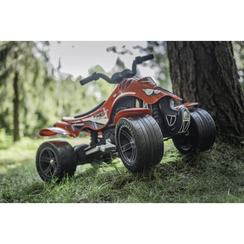 Квадроцикл на педалях Falk Racing Team червоний (630): Матеріал корпусу пластик