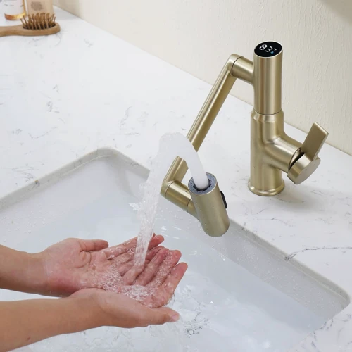 Смеситель для раковины Lefton Single-Hole Rotatable Faucet with Temperature Display-BF2204 Brushed Gold: Длина излива, см 17.9