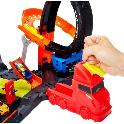 Игровой набор Нападение токсической гориллы Hot Wheels