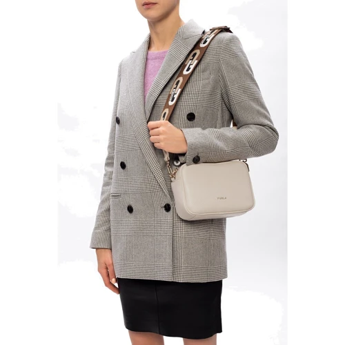 Женская сумка кросс боди Furla Real Mini Camera Case молочно-розовая (WB00243W64000PER00): Тип ручки С широким ремнем, Со съемным ремнем, Плечевой ремень, Без ручки