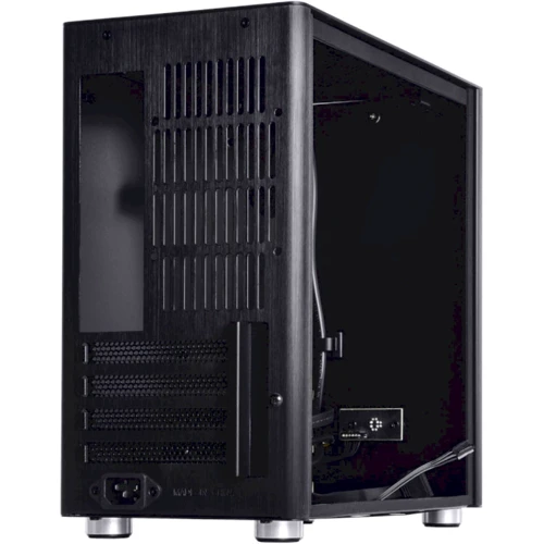 Корпус QUBE V9 Black (QBV9M_WBNU3): Матеріал передній панелі алюміній