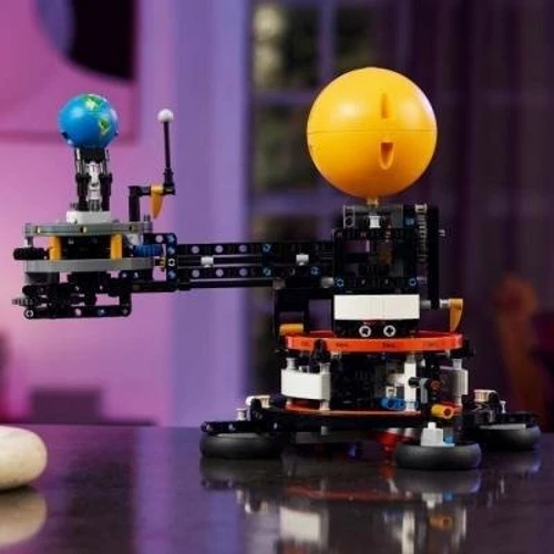 Конструктор LEGO Technic Земля и Луна на орбите 526 деталей (42179) фото 8