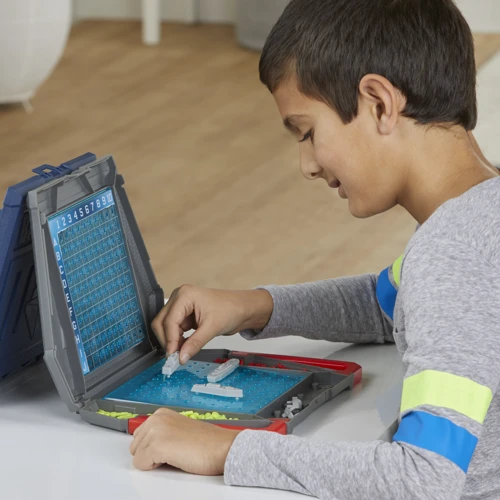 Игра настольная Hasbro Gaming Морской бой (F4527): Возраст от 7-ти лет