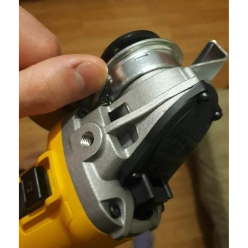 Угловая шлифмашина DeWALT DWE4057_1: Тип машины угловая