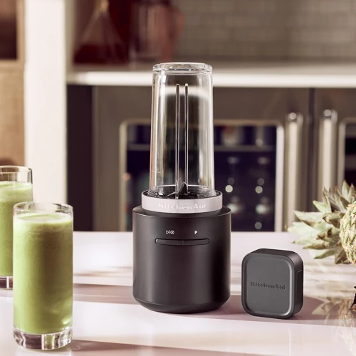 Блендер KitchenAid Go 5KSBR256BM 12V (з акумулятором): Матеріал насадок нержавеющая сталь