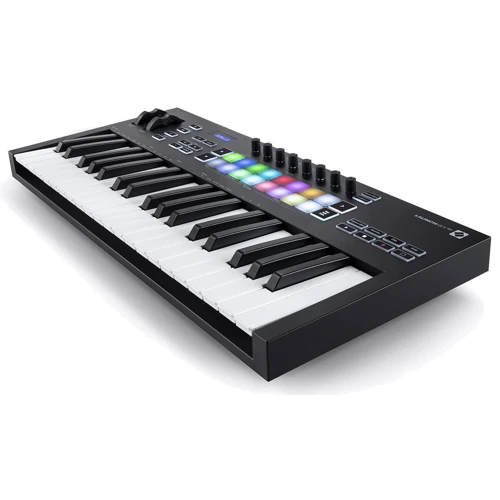 MIDI клавиатура Novation LaunchKey 37 MK3: Размер клавиш Полноразмерные