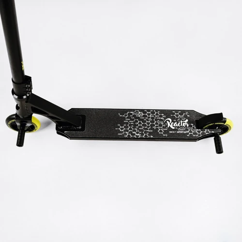 Самокат трюковый Best Scooter Reactor Black and Yellow (112771) фото 7