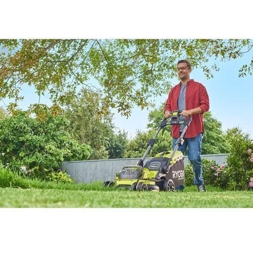 Газонокосилка аккумуляторная Ryobi RY18LMX40B-0, ONE+ 18В (5133005479): Материал корпуса Пластик