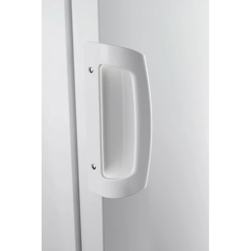 Холодильник Zanussi ZRG16605WA: Тип холодильник однокамерный