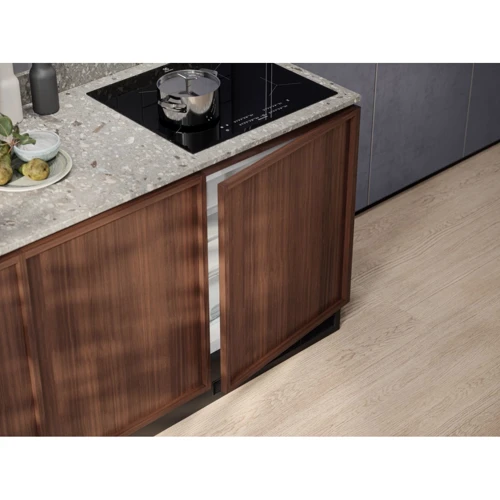 Встраиваемая морозильная камера Electrolux LYB2AE82S: Мощность замораживания 18 кг/сутки