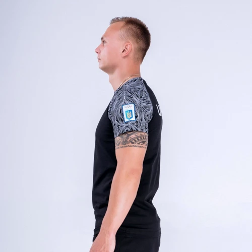 Спортивна футболка Peak FS-UM1904NOK-BLA 64 чорна з принтом: Вид Спортивные футболки