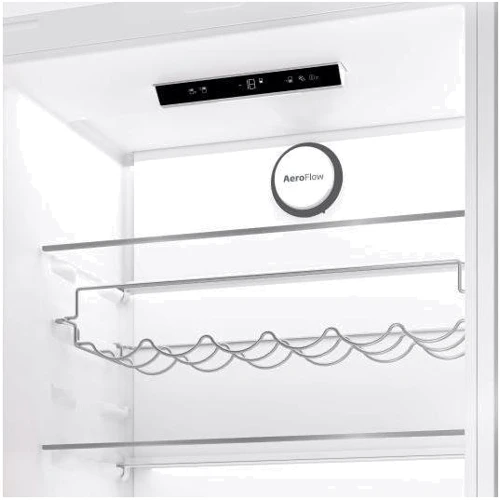 Встраиваемый холодильник Beko BCNE400E40SN: Класс энергопотребления E