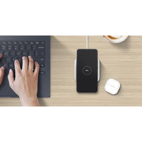 Зарядное устройство Samsung Wireless Charger Pad (with TA) 15W White (EP-P2400TWEGEU) фото 10