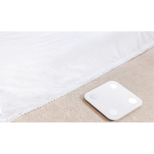 Mi Body Composition Scale White Grade B1: Причина уценки Б/У, незначительные повреждения, мелкие царапины, без сколов и вмятин. Комплектация: кабель, зарядно