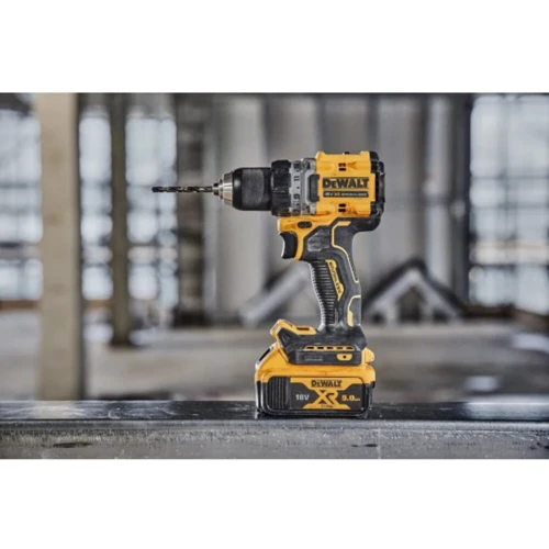 Шуруповерт DeWalt DCD800P2T: Тип патрона быстрозажимной