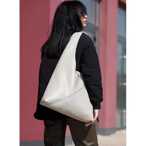 Женская сумка хобо Sambag HOBO M серый шёлк (53200030): Материал Искусственная кожа