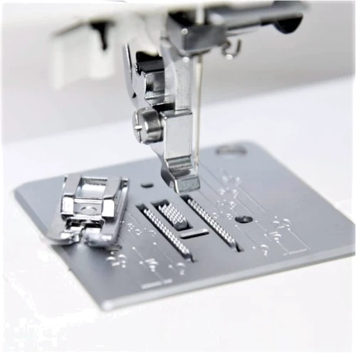 Швейная машина Janome XE 300: Максимальная ширина строчки, мм 5