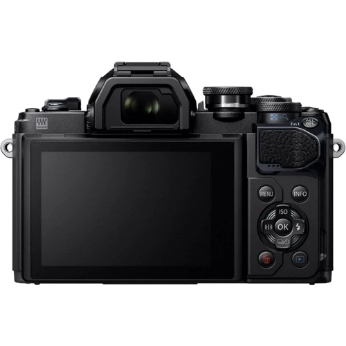 Olympus OM-D E-M10 Mark III Body Black: Сменный объектив + (4/3)
