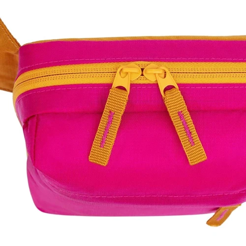 Сумка на пояс RivaCase розовая (5511 (Pink)): Материал Полиэстер