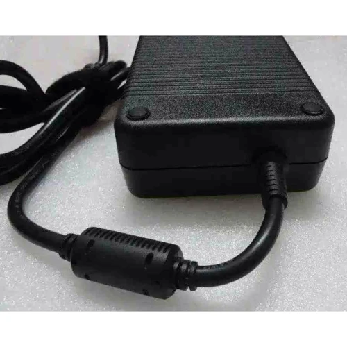 Зарядное устройство Toshiba 230W 19V 12.2A 4pin PA3673E-1AC3 (81165): Мощность 230 Вт