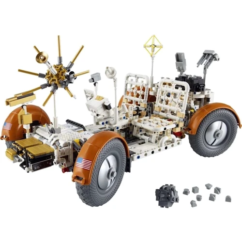 Конструктор LEGO Technic Місячний автомобіль NASA Apollo 1913 деталей (42182): Серія TECHNIC