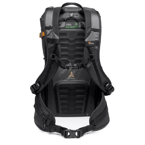 Lowepro PhotoSport Outdoor Backpack BP 15L AW III (GY) Gray Black (LP37339-PWW): Вместимость - Меньший беззеркальный комплект, например Sony A6500 с прикрепленным объективом 16–55 мм + дополнительный объектив; – 2-литровый резервуар для гидратации (не входит в комплект); - компактный штатив;