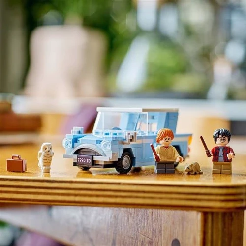 Конструктор LEGO Harry Potter Летучий Форд Англия 165 деталей (76424) фото 7