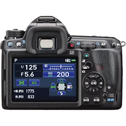 Pentax K-3 II kit (DA 16-85mm WR): Розмір матриці, мм 23.5x15.6