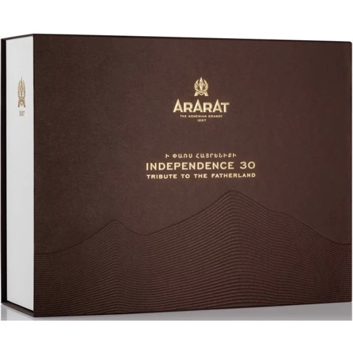 Набір бренді Ararat Independence 30 у подарунковій упаковці 3х0.2 л 40% (STA4850001007081): Об'єм, л 0.2