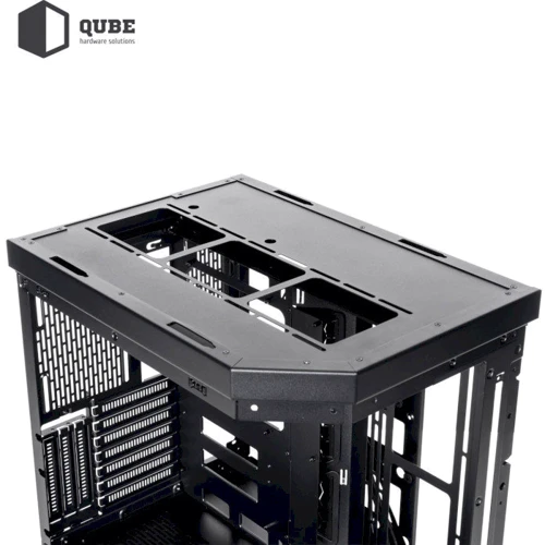 Корпус QUBE F-TANK Black (FTANK_F1BU3): Материал передней панели закаленное стекло