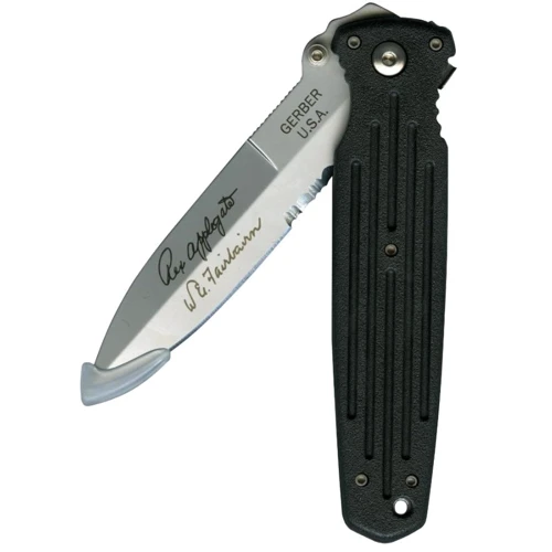 Ніж Gerber Applegate Combat Folder: Вага, г 210 г