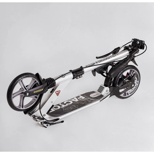Двухколесный самокат с дисковым тормозом Best Scooter Factor BS-81766 Серебристый: Конструкция рамы складная