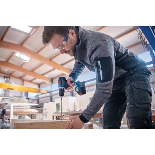 Дрель-шуруповерт аккумуляторный Bosch GSR 18V-90 C (06019K6002): Питание от аккумулятора