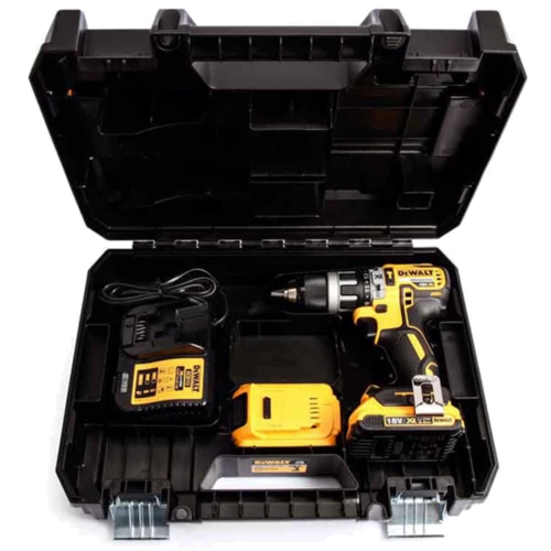 Шуруповерт DeWalt DCD796D2: Тип патрона быстрозажимной