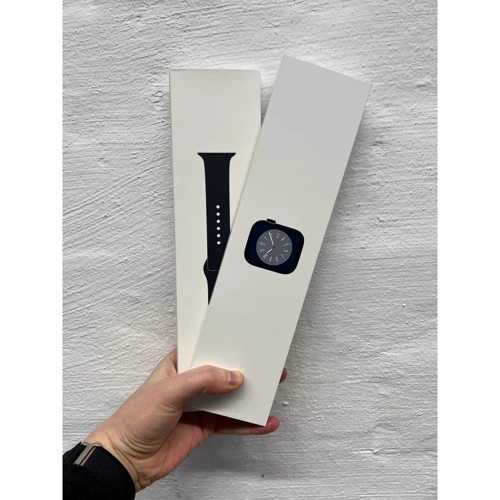 Apple Watch Series 8 45mm GPS Midnight Aluminum Case with Midnight Sport Band (MNP13) (Apple Watch)(78468843)Stylus approved: Причина уценки Есть небольшие (незаметные ) царапины на экране, часы активированы, комплект запакован