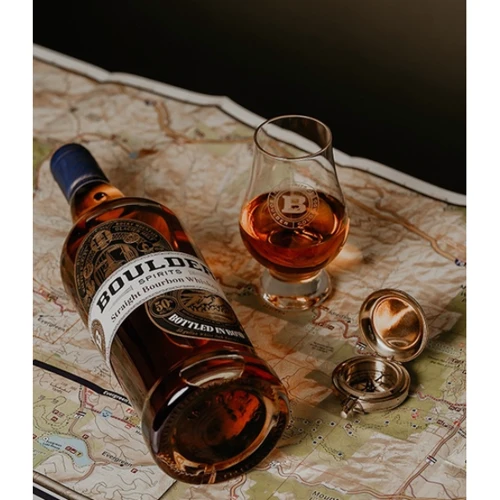 Виски Boulder Straight Bourbon Whiskey Bottled in Bond 50 % 0.7 л (WHS019962319730): Вид напитка Виски бурбон