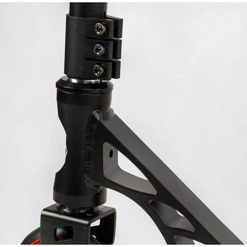 Самокат трюковий Best Scooter Reactor червоний (RC-33325): Конструкція рами цільна