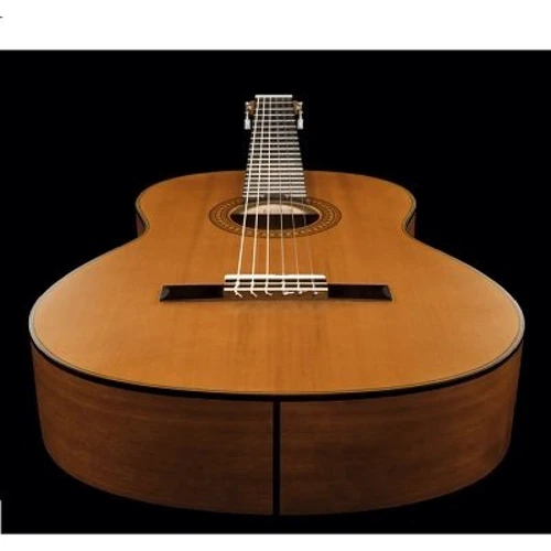 Класична гітара YAMAHA CG122MC