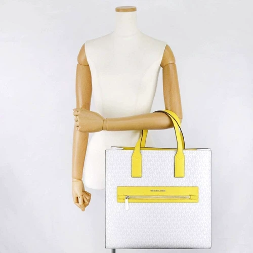 Жіноча сумка тоут Michael Kors світло-сіра (193599756592): Тип ручки З широким ременем, Зі знімним ременем, З двома ручками, Плечовий ремінь, Коротка ручка
