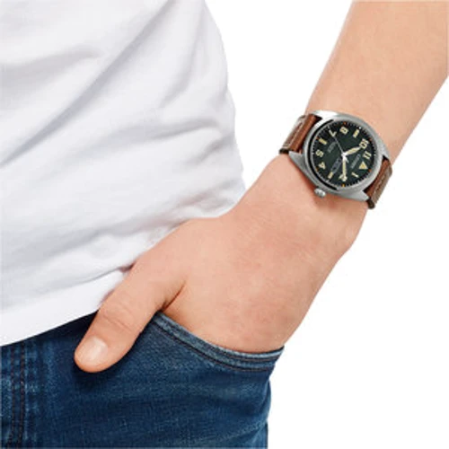 Наручний годинник Citizen BM8560-11XE: Механізм Кварцевый