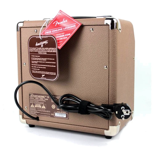 Компактный комбоусилитель Fender Acoustasonic 15